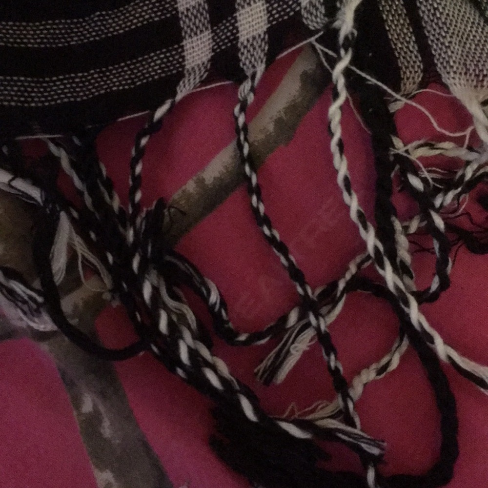 Plaid Scarf - Picture 3 of 3